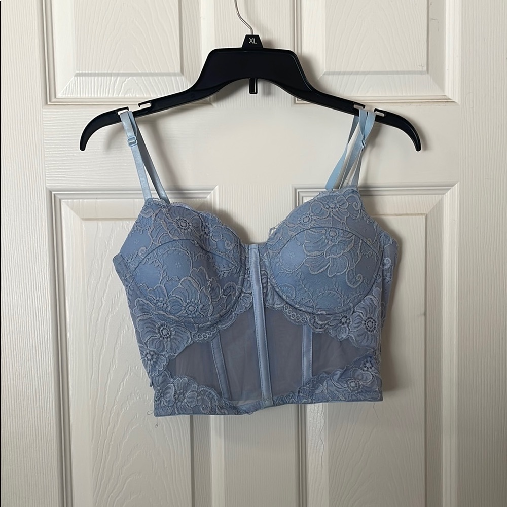 Elegant Lace Bustier in Light Blue